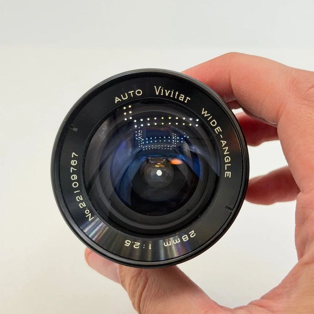 Vivitar 28mm f2.5 Auto Wide Angle Lens for Konica AR Japan with Case 22109767